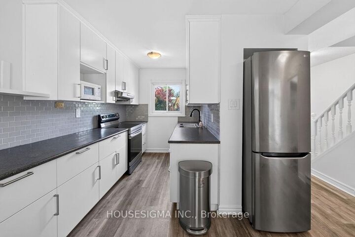 Property Photo: 166 Southdale Road W 143 ON N6J 2J1