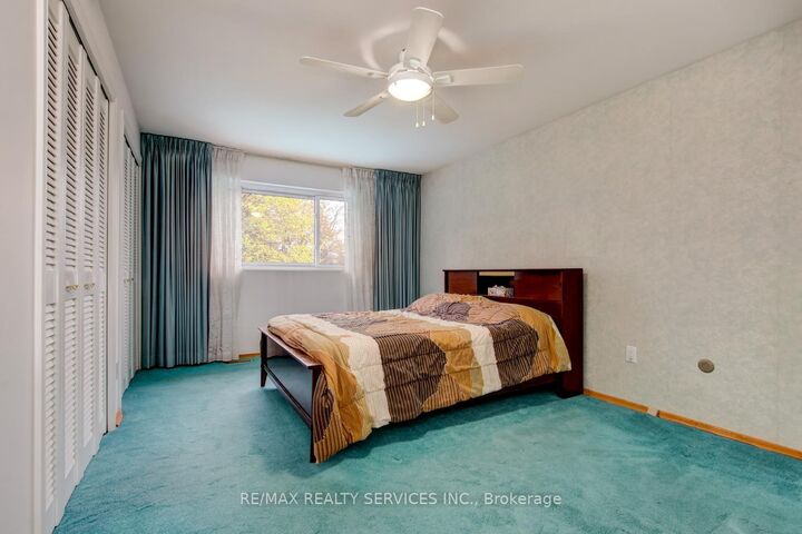 Property Photo: 101 George Henry Boulevard ON M2J 1G1