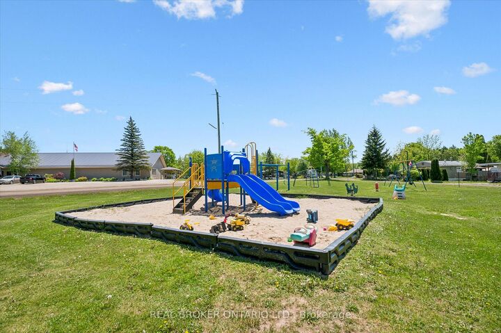 Property Photo: 165 Cedar Crescent ON N1M 2W5