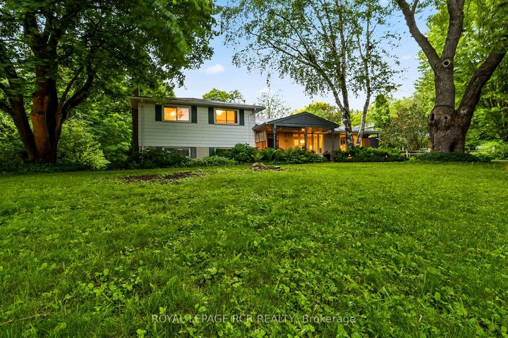 Property Photo: 22 Randy Avenue ON L9W 2A3
