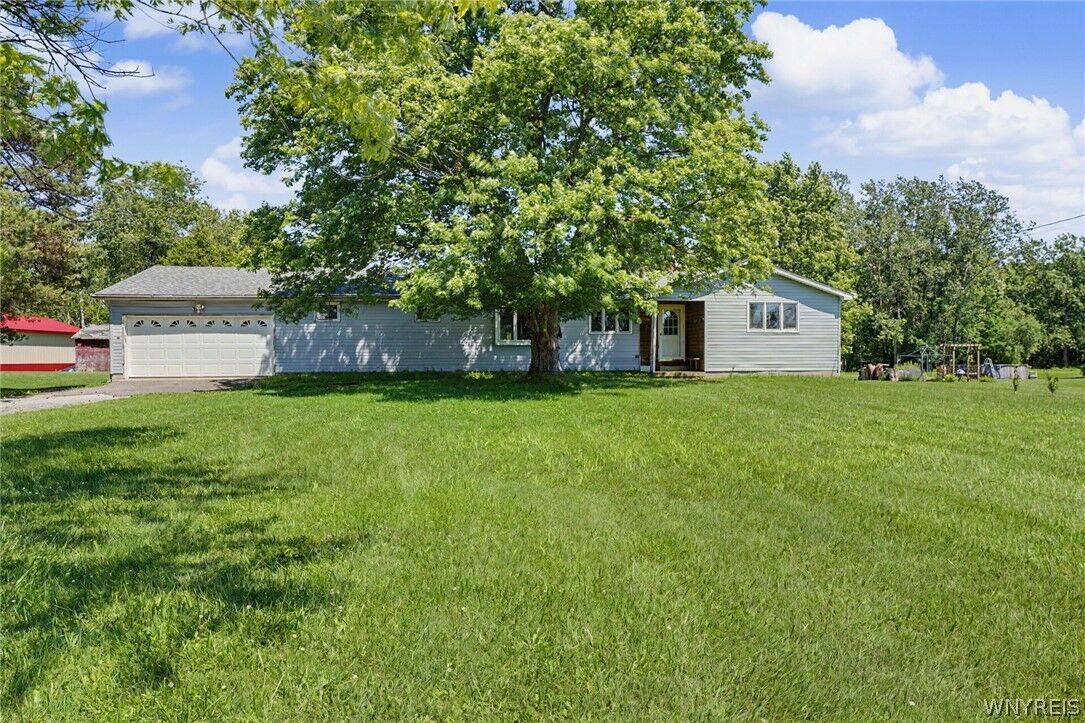 Property Photo:  3185 Townline Road  NY 14086 