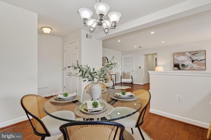 Property Photo: 4177 S Four Mile Run Drive 302 VA 22204