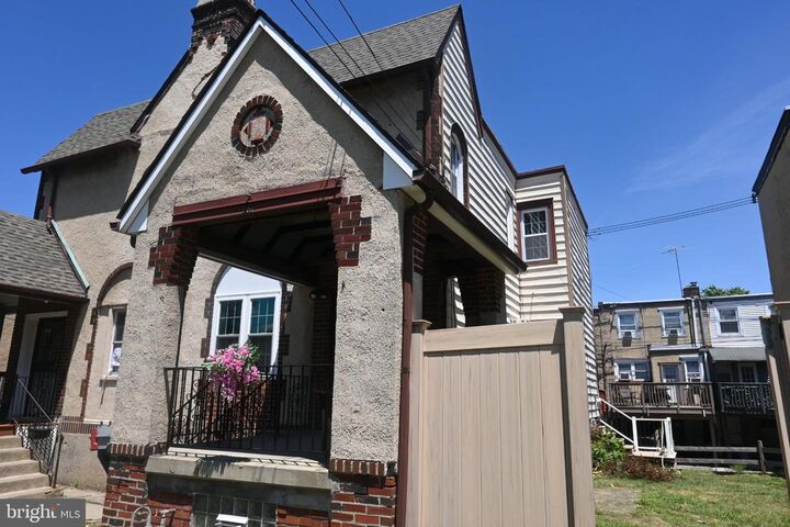 Property Photo:  281 N Wycombe Avenue  PA 19050 