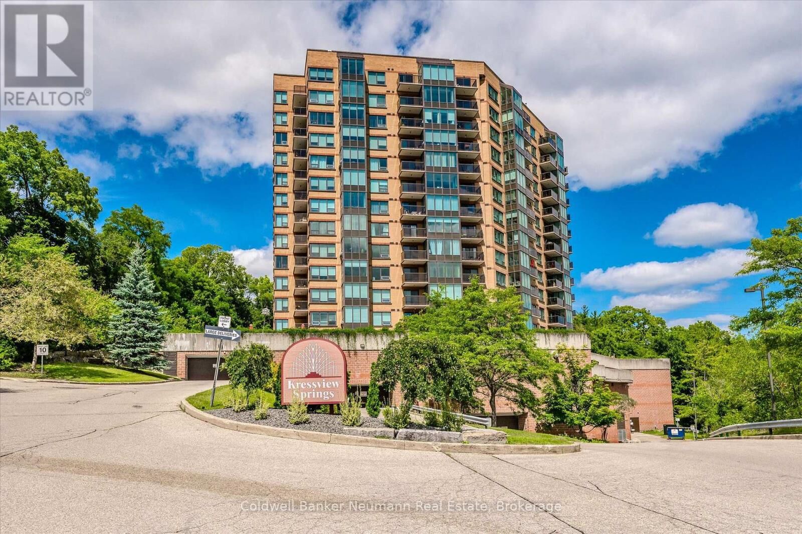 Property Photo: 237 King Street West 1106 ON N3H 5L2