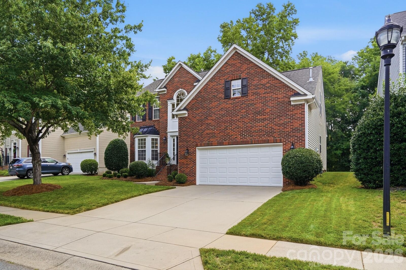 Property Photo:  2117 Lord Proprietor Lane  NC 28173 