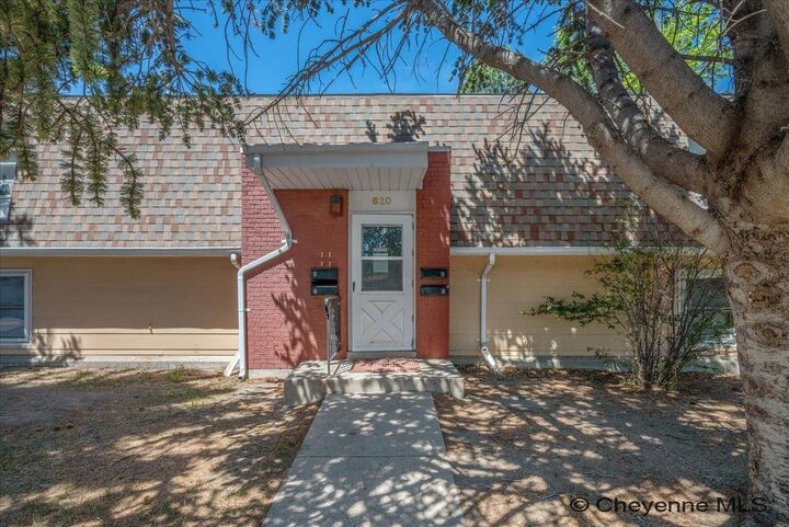 Property Photo: 2545 E 9th St WY 82001