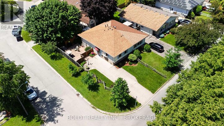 Property Photo: 77 Elma Street ON L2N 6Z8