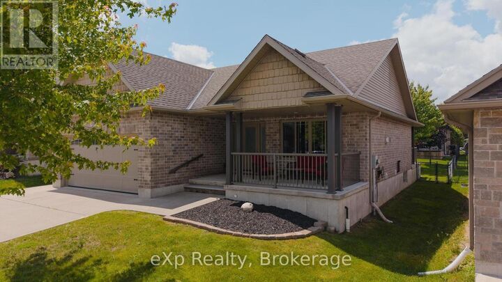 Property Photo: 180 Ruby'S Crescent ON N0G 2L2