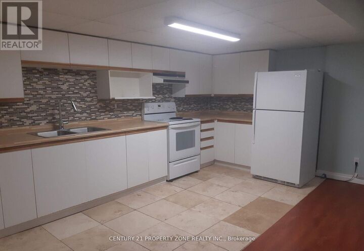 Property Photo:  164 Earnscliffe Circle Upper  ON L6T 2B7 