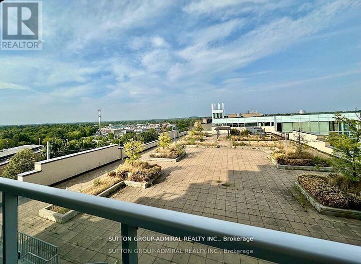 Property Photo:  8323 Kennedy Road 625  ON L3R 5W7 