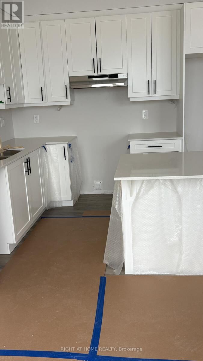 Property Photo:  747 Haflinger Row  ON K0A 2Z0 