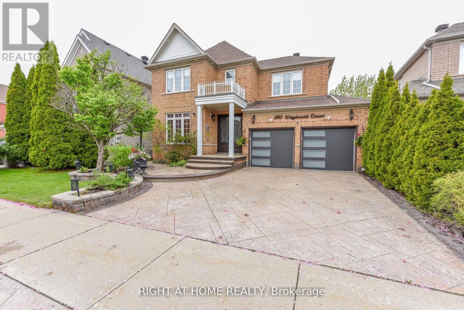 Property Photo: 3140 Wrigglesworth Crescent ON L5M 6W7