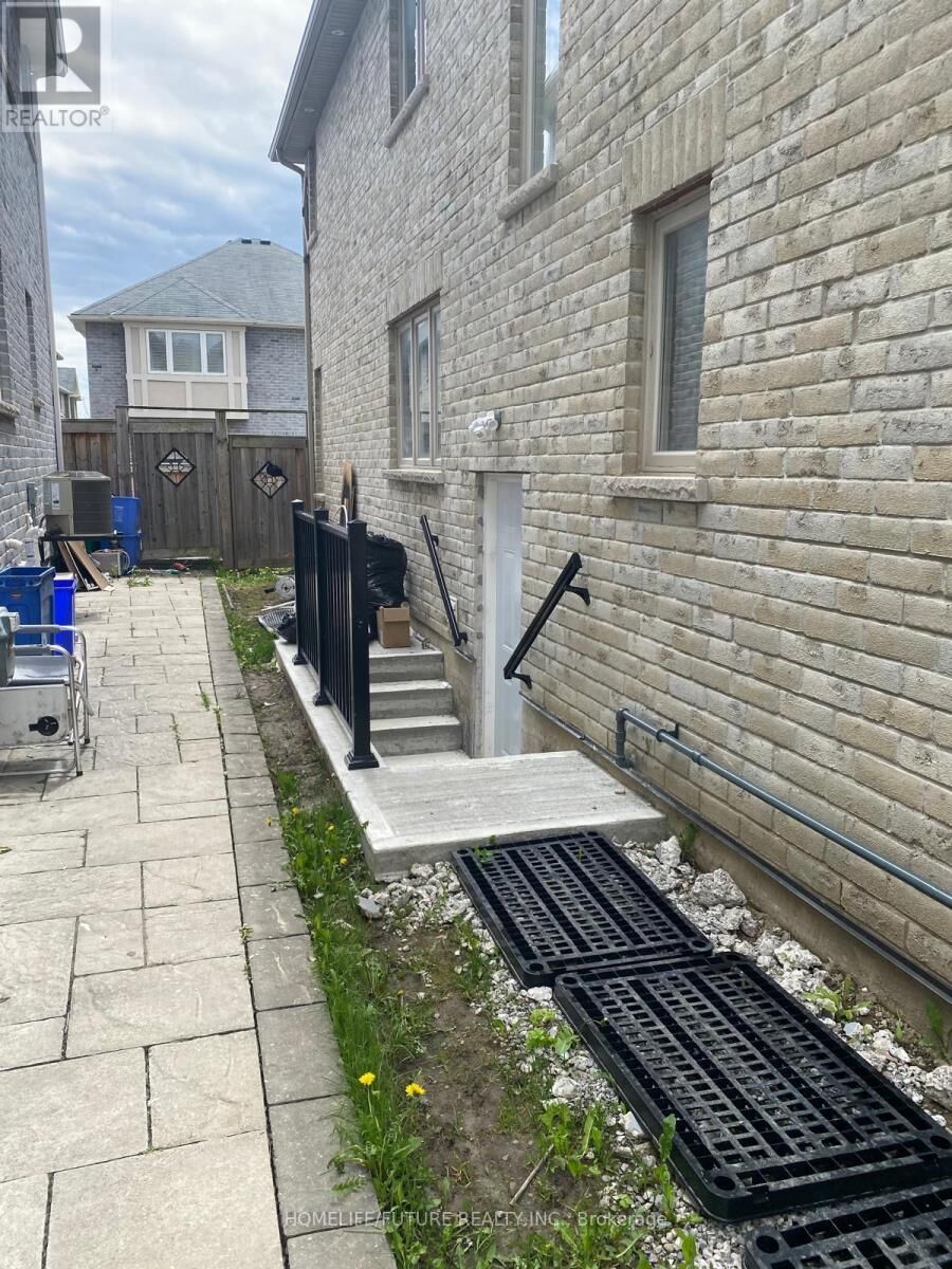 Property Photo:  7 McHugh Road Bsmt  ON L1Z 0M8 