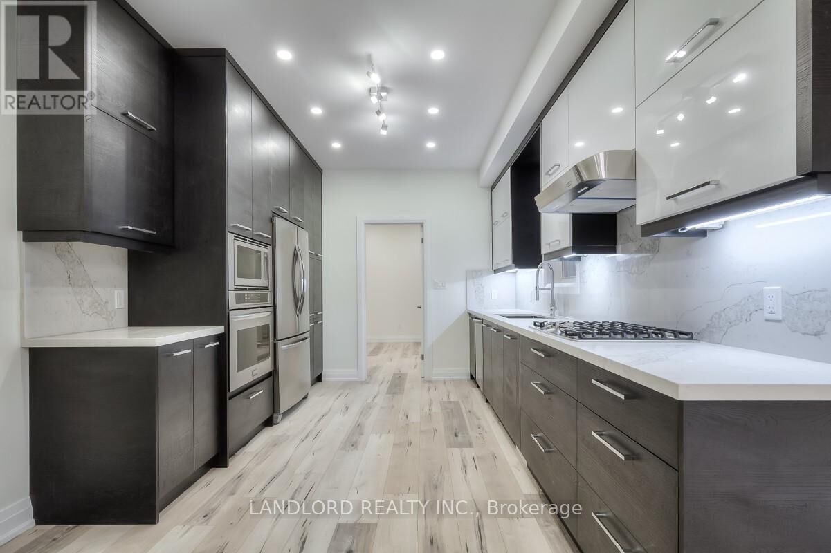 Property Photo:  100 Massey Street  ON M6J 2T4 