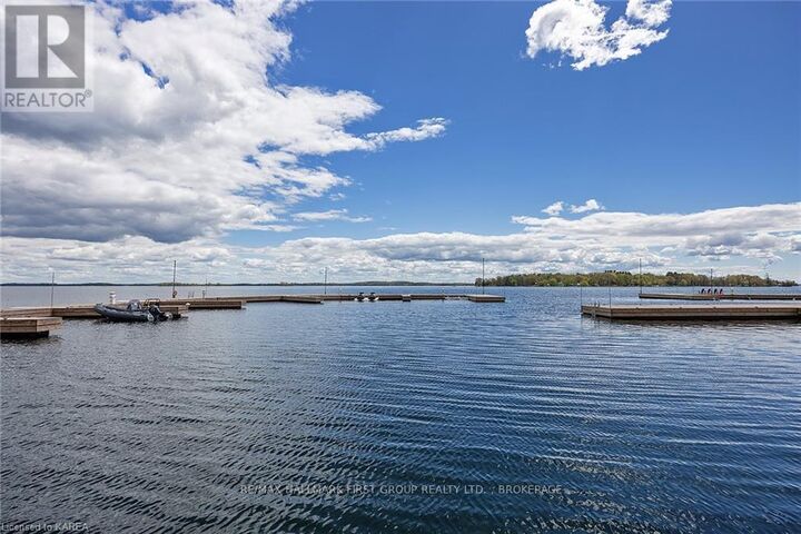 Property Photo:  129A South Street 508  ON K7G 1A4 