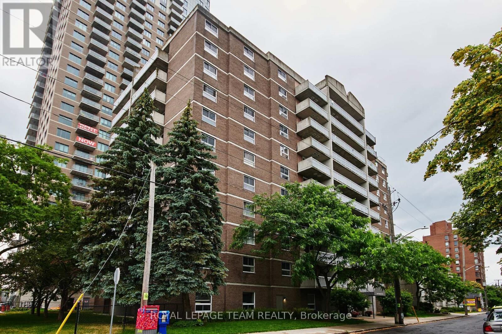 Property Photo:  110 Forward Avenue 904  ON K1Y 4S9 