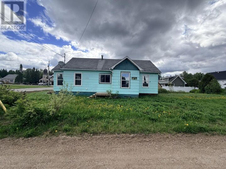 Property Photo: 107 Beamish Ave E ON P0T 1M0