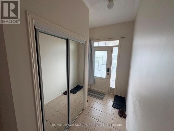 Property Photo: 39 Palm Tree Road ON L6V 4N5