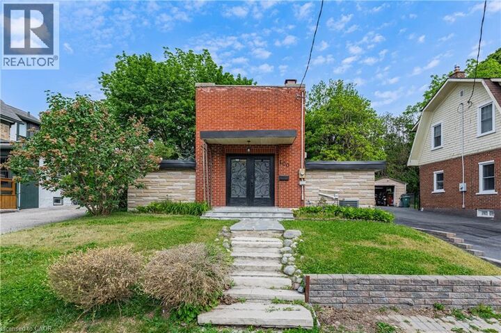 Property Photo:  100 Mansion Street  ON N2H 2J9 
