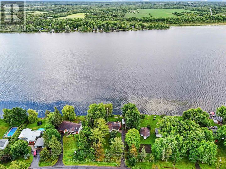 Property Photo: 2466 Fairmile Road North ON K0G 1J0