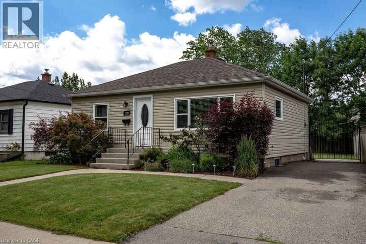 Property Photo:  720 Britannia Avenue  ON L8H 2A9 