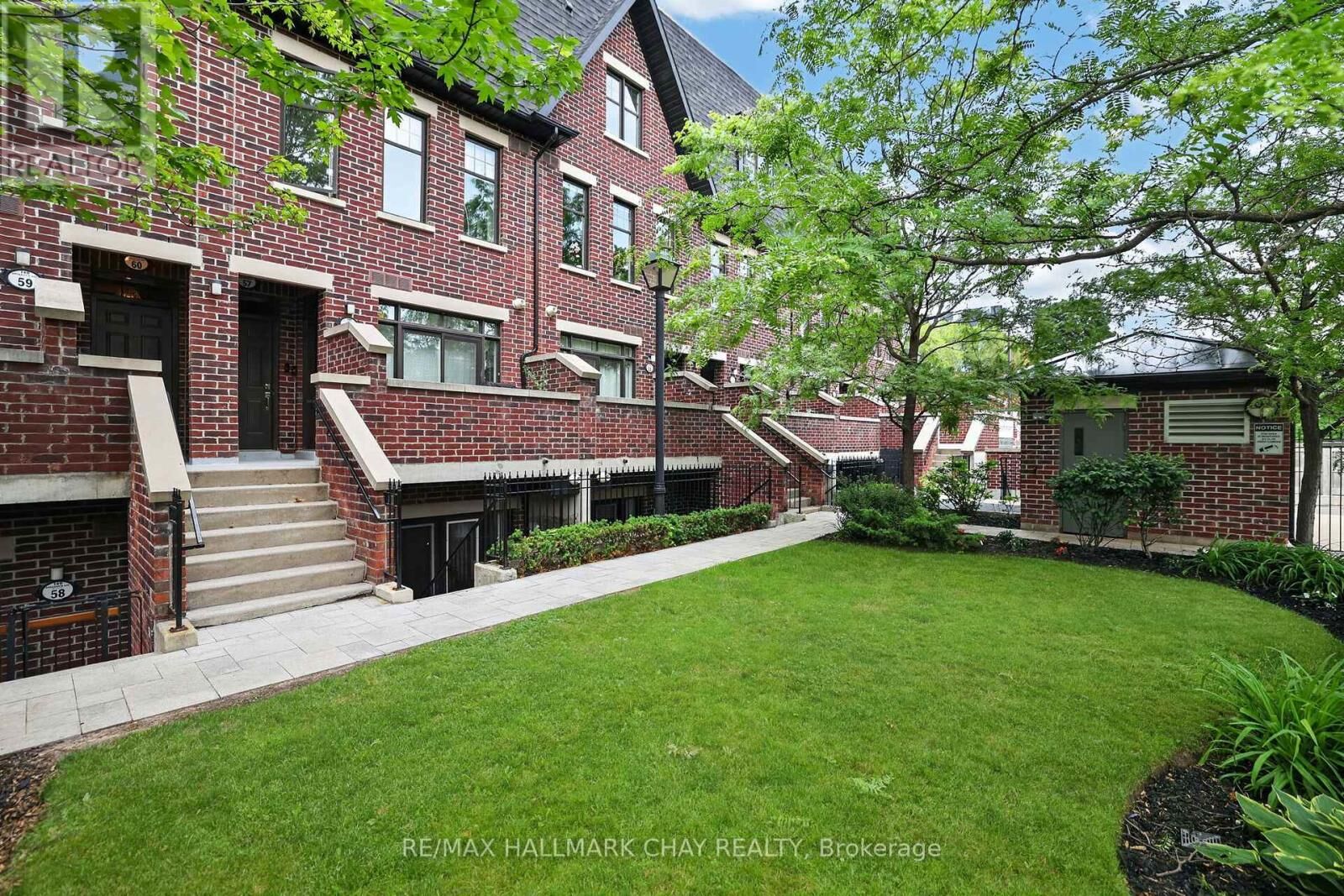 Property Photo:  140 Broadview Avenue 52  ON M4M 2G2 