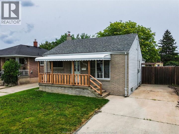 Property Photo:  2690 Chandler Road  ON N8W 4B3 