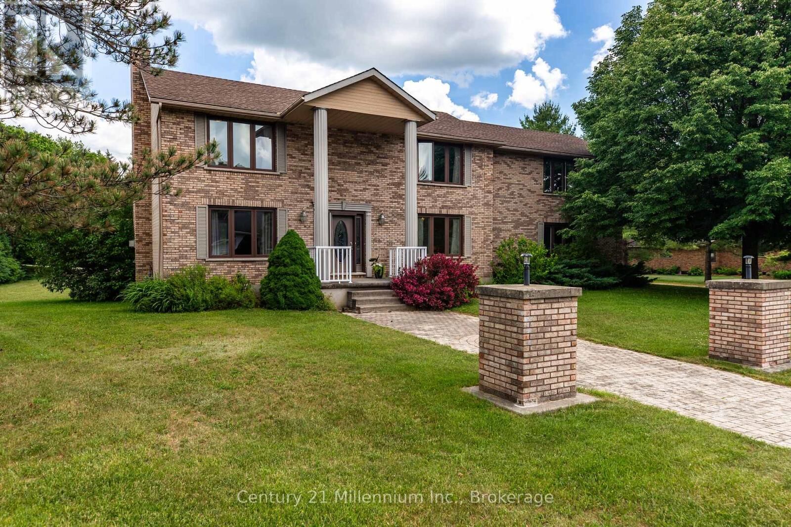 Property Photo: 103 Cedar Court ON N0H 1G0