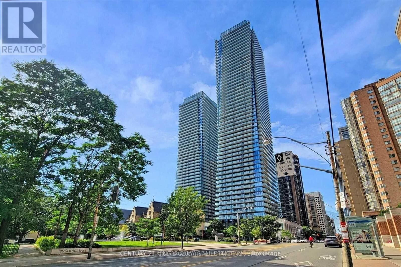 Property Photo: 1080 Bay Street 2909 ON M5S 0A3