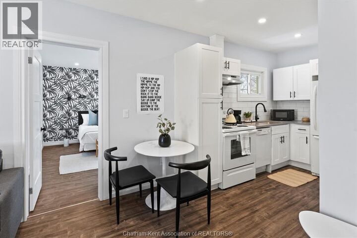 Property Photo: 135 William Street North 4 ON N7M 4L6
