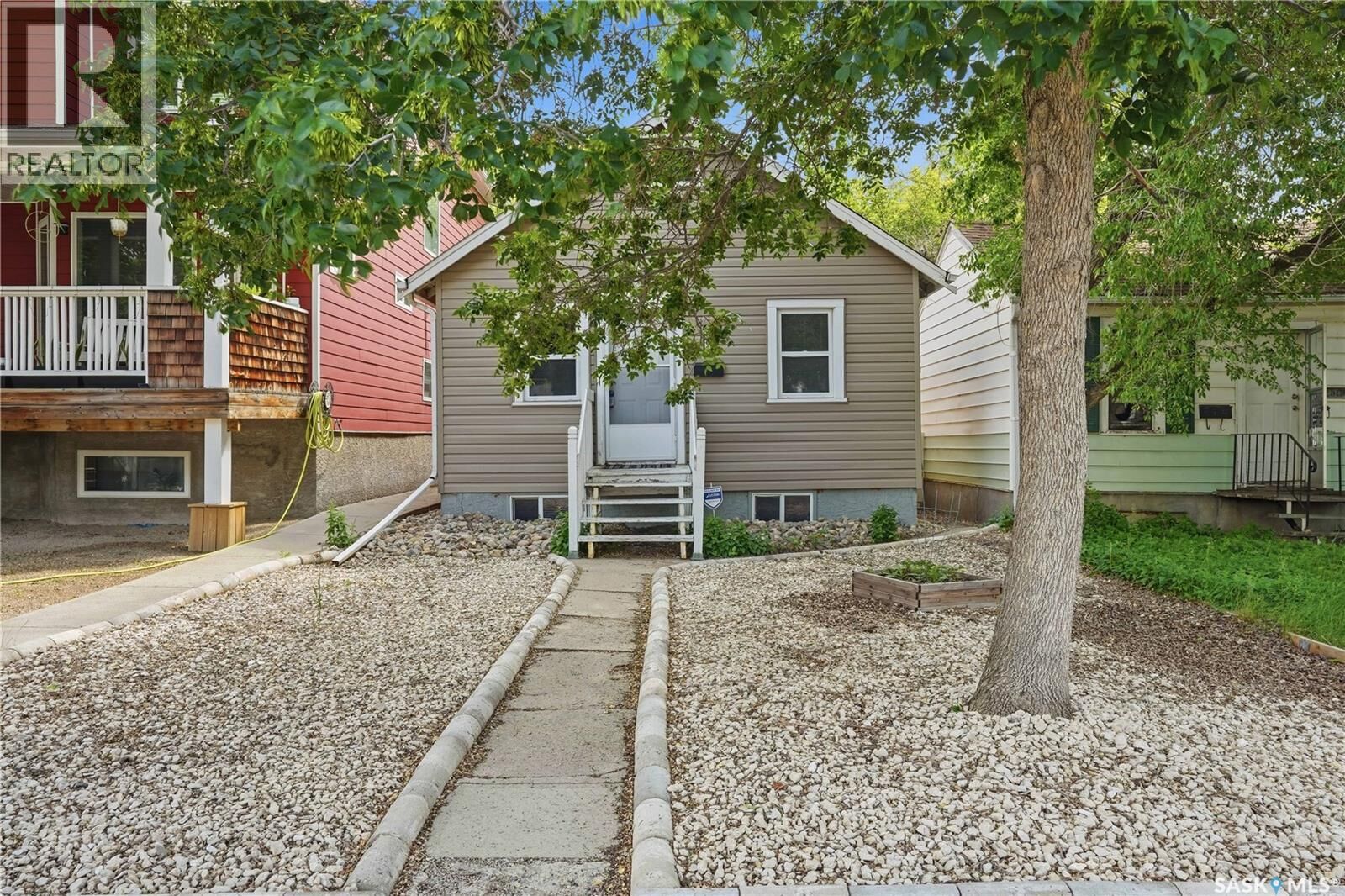 Property Photo: 2509 McDonald Street SK S4N 2Z6