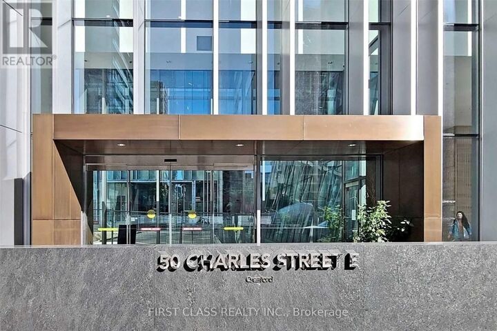 Property Photo:  50 Charles Street East 911  ON M4Y 0C3 