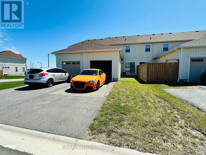 Property Photo:  867 Broadway Boulevard  ON K9H 0J1 
