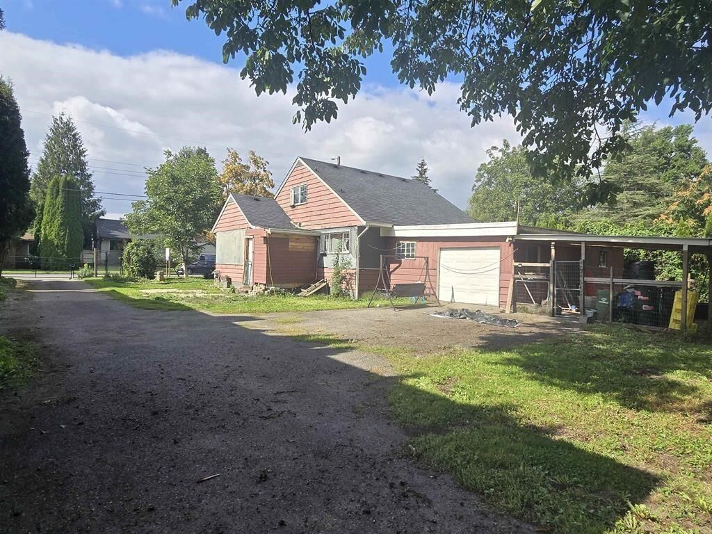 Property Photo:  9756 Sidney Street  BC V2P 4G6 