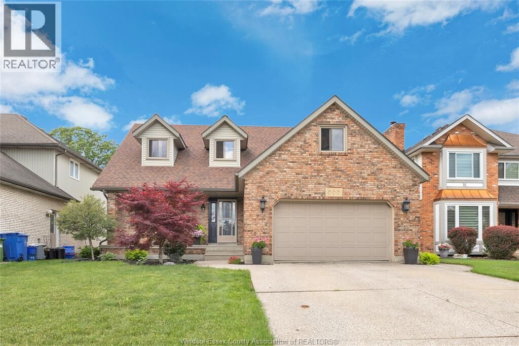 Property Photo:  555 Michael Drive  ON N8N 4N1 