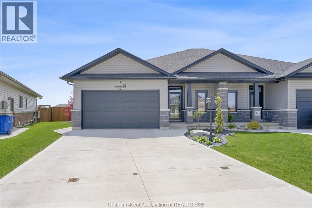 Property Photo: 148 Brighton Place ON N7L 0G7