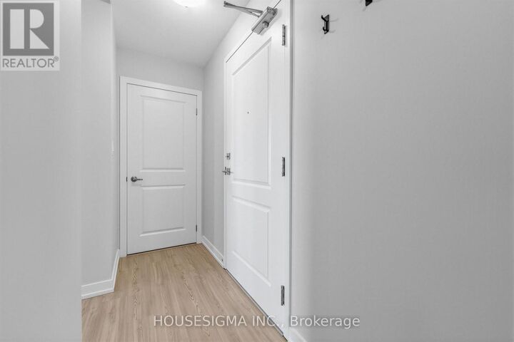 Property Photo:  450 Dundas Street East 230  ON L8B 1Z2 
