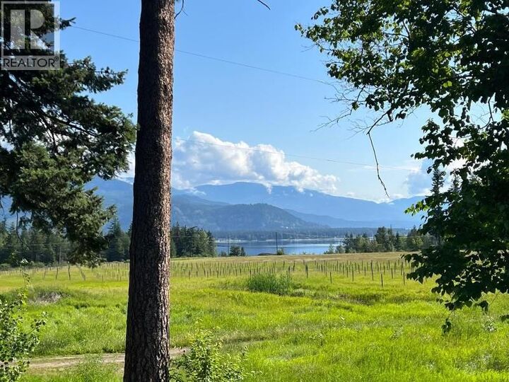 Property Photo: 870 Dilworth Road BC V0E 2W1