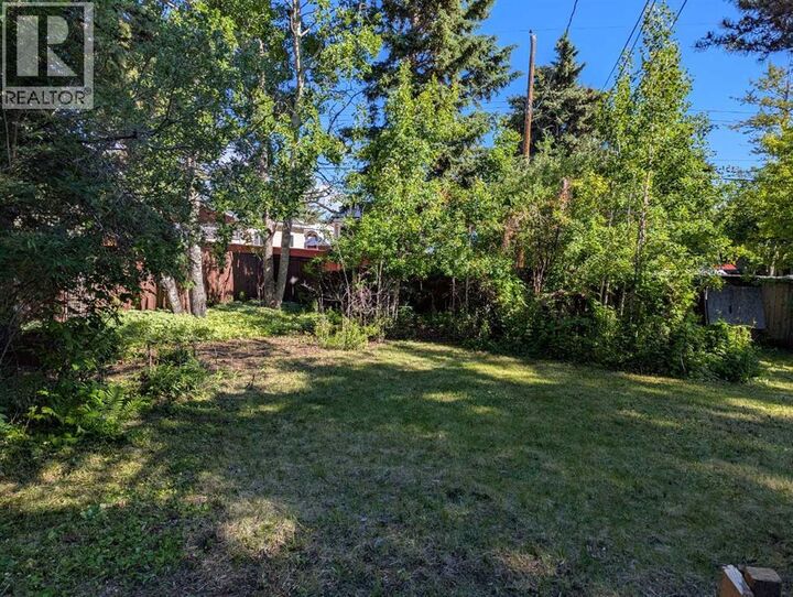 Property Photo: 306 Windsor Avenue AB T0L 2A0