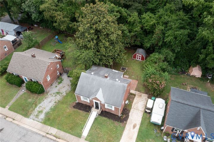 Property Photo: 705 Elko Avenue VA 23834