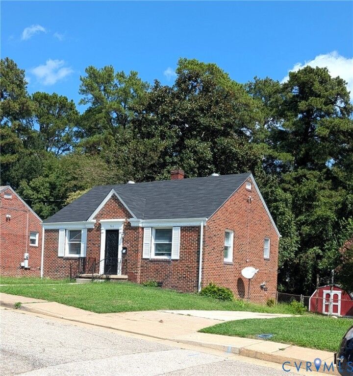 Property Photo: 705 Elko Avenue VA 23834