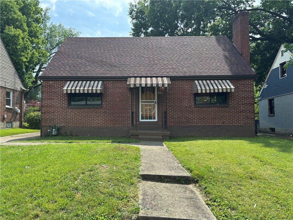 Property Photo:  1820 Shaftesbury Road  OH 45406 