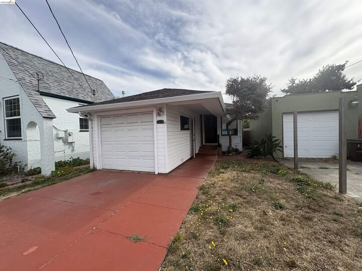 Property Photo:  3212 Esmond Ave  CA 94804 