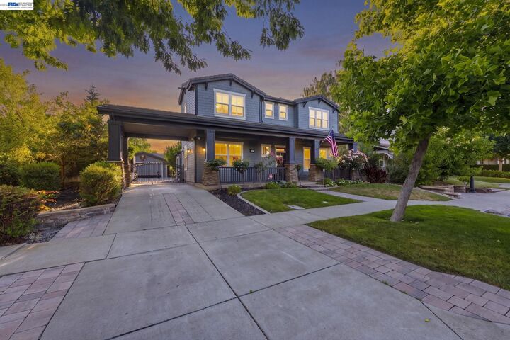 Property Photo: 2267 Robinson Circle CA 94550