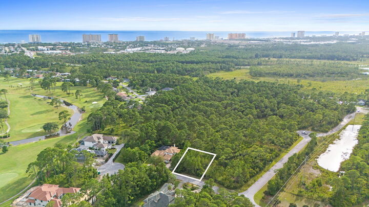 Property Photo: 102 Tuscany Way FL 32407