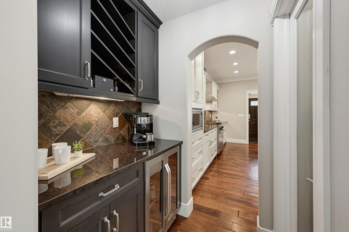 Property Photo:  10615 135 Street NW  AB T5N 2C9 