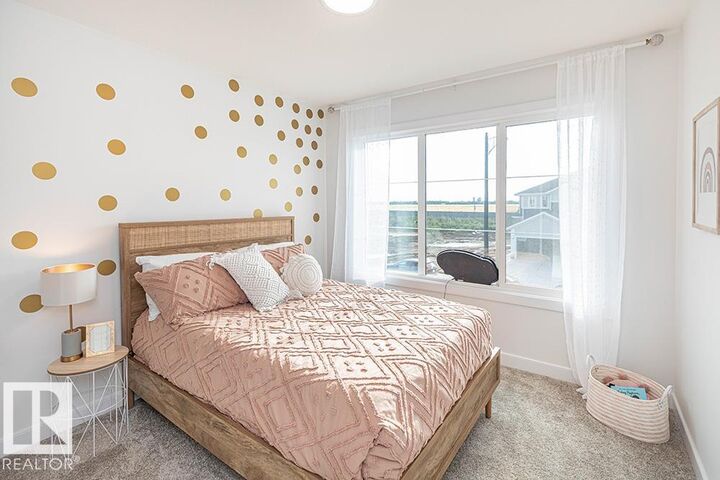 Property Photo: 2012 Callihoo Link SW AB T6W 4W4