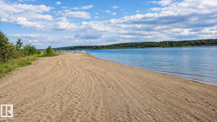 Property Photo: 850 56316 Rng Road 113 AB T0B 4K0