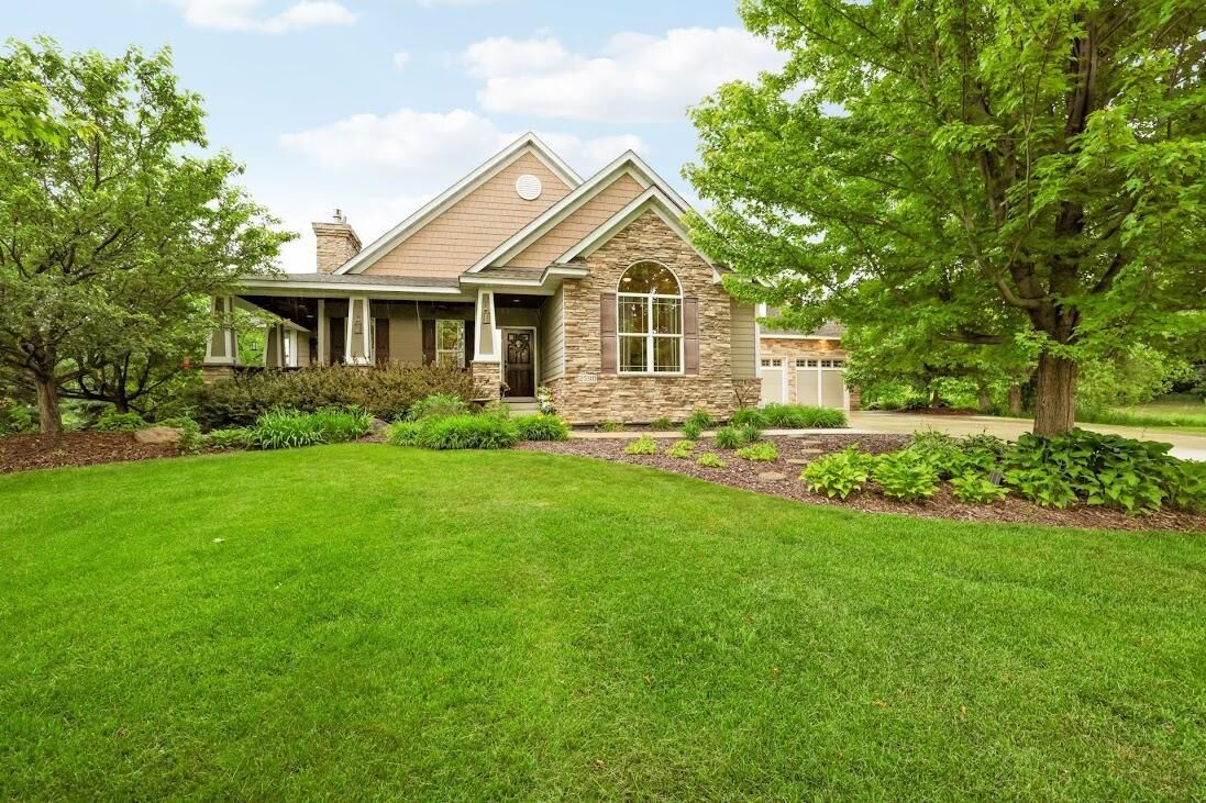 Property Photo: 25310 Willow Court MN 56071