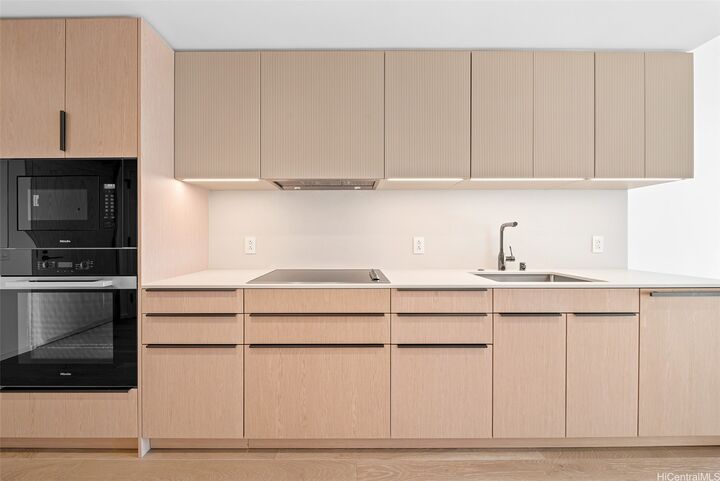 Property Photo:  333 Ward Avenue 1905  HI 96814 